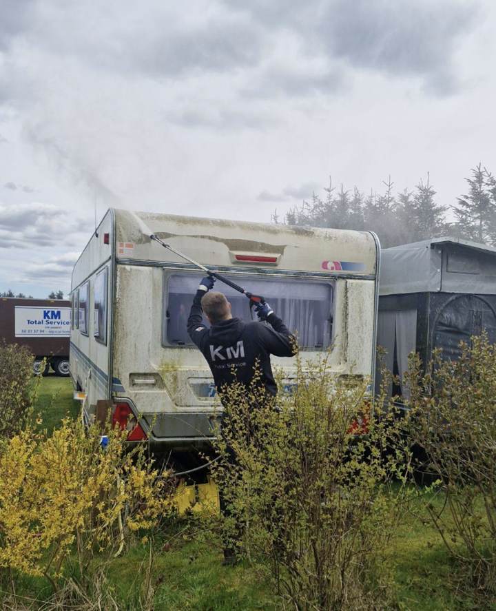 Rens af campingvogne: billede 3/3