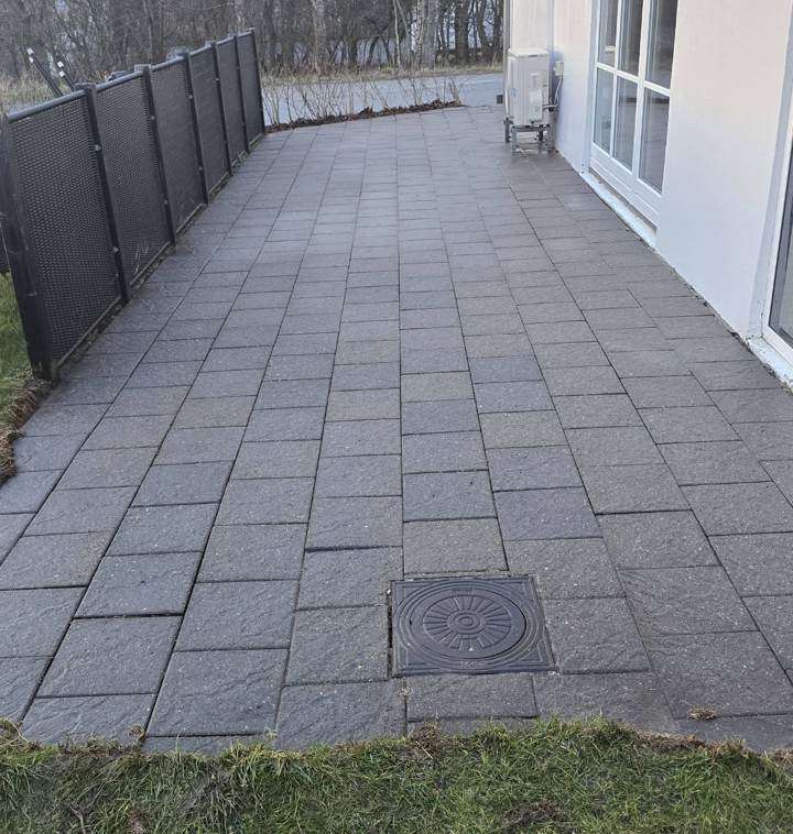 Fliserens og algebehandling efter